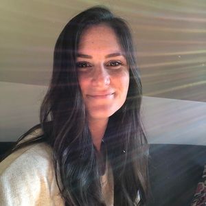 Meet your Posher, Caroline